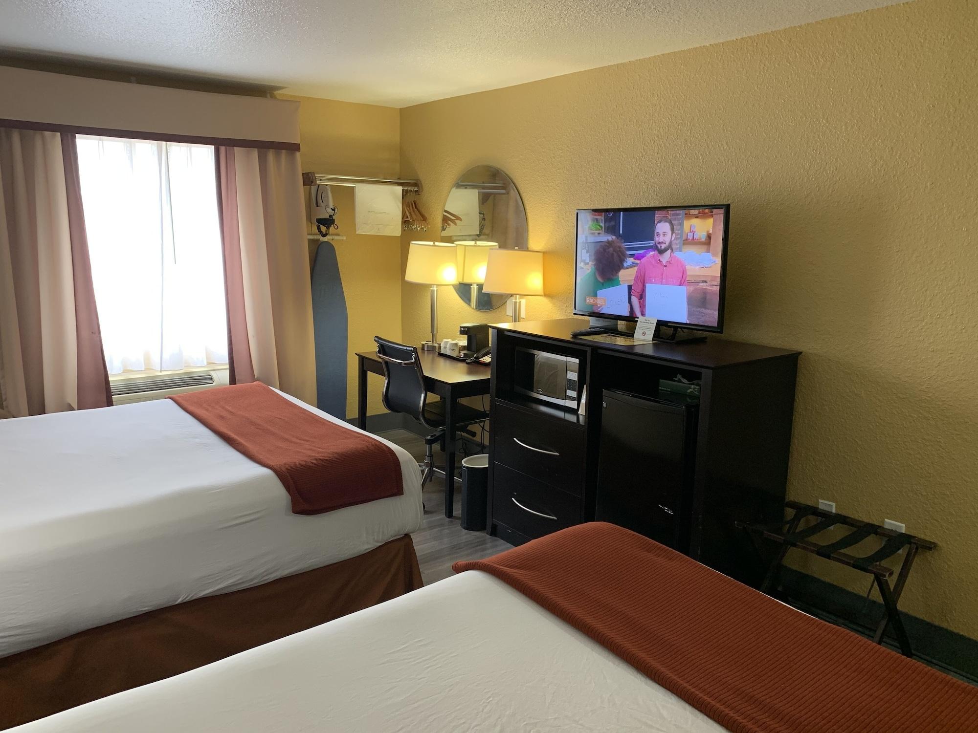 Hotel Super 8 By Wyndham Richmond Esterno foto