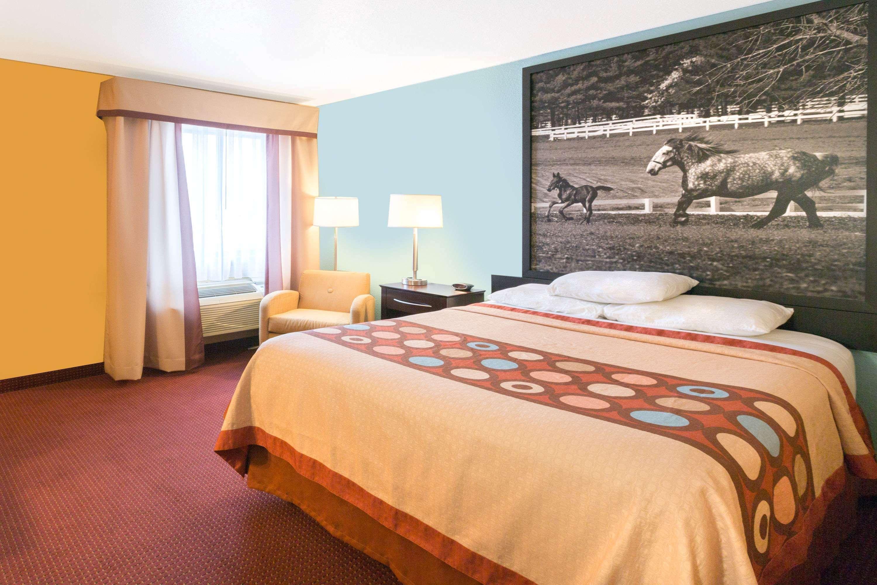 Hotel Super 8 By Wyndham Richmond Esterno foto