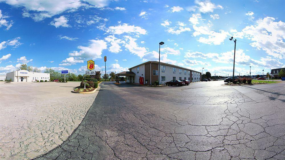 Hotel Super 8 By Wyndham Richmond Esterno foto
